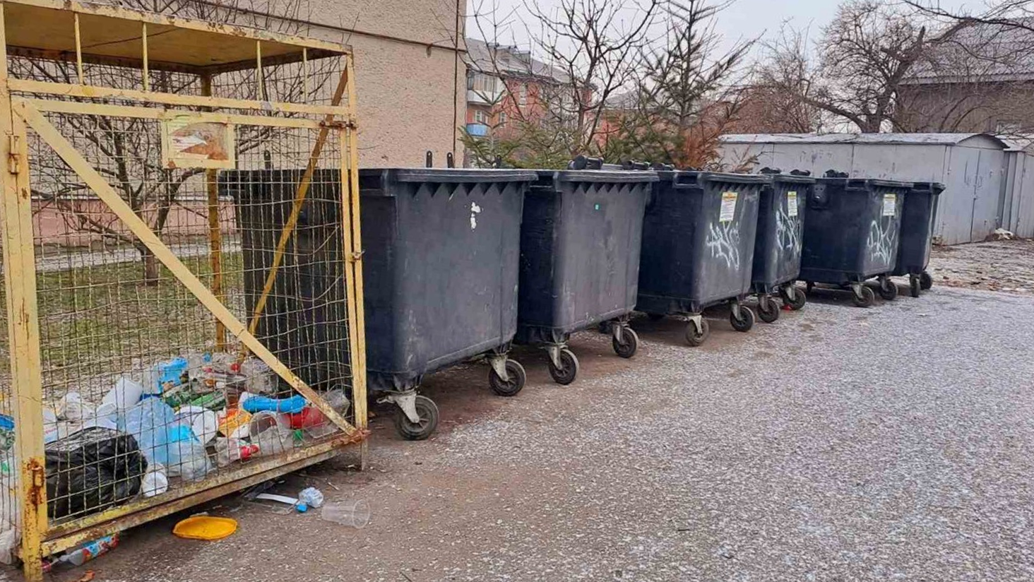 Вивезення побутових відходів